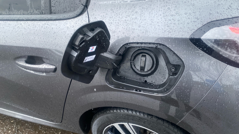 Peugeot 208 1.2 PureTech 100 Allure Premium + 5dr Petrol Hatchback